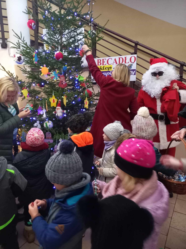 Choinka na ludowo z Krainą Misiów [05.12.2023] - zdjęcie #64 - eOstroleka.pl