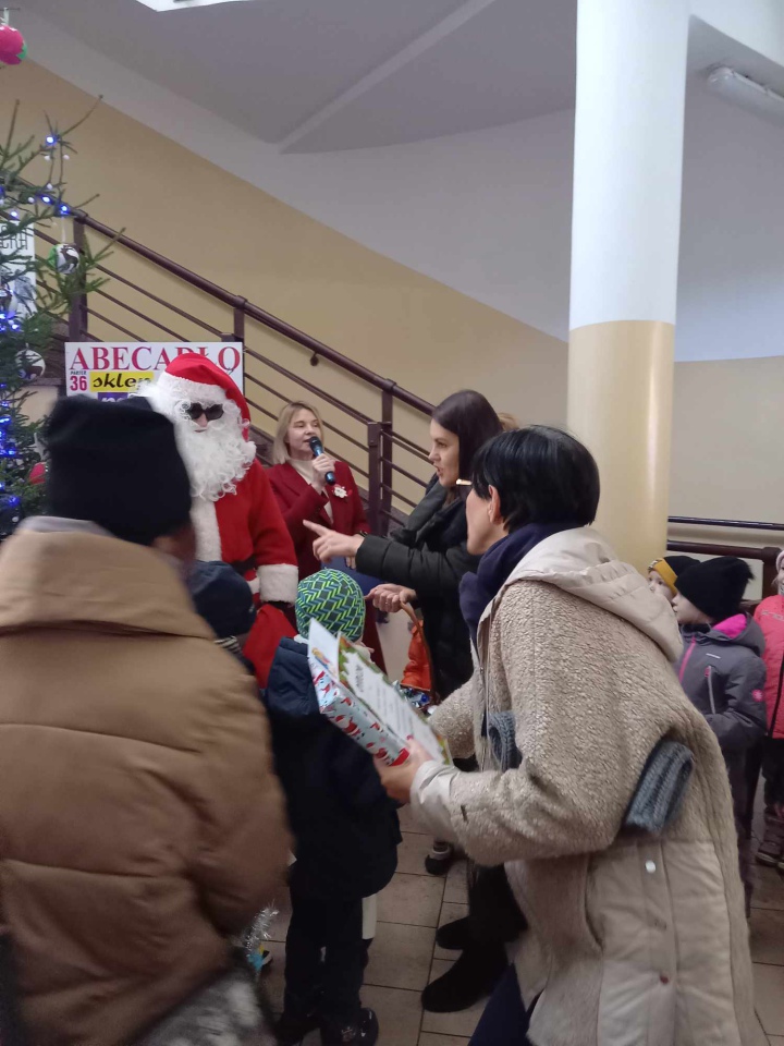 Choinka na ludowo z Krainą Misiów [05.12.2023] - zdjęcie #59 - eOstroleka.pl