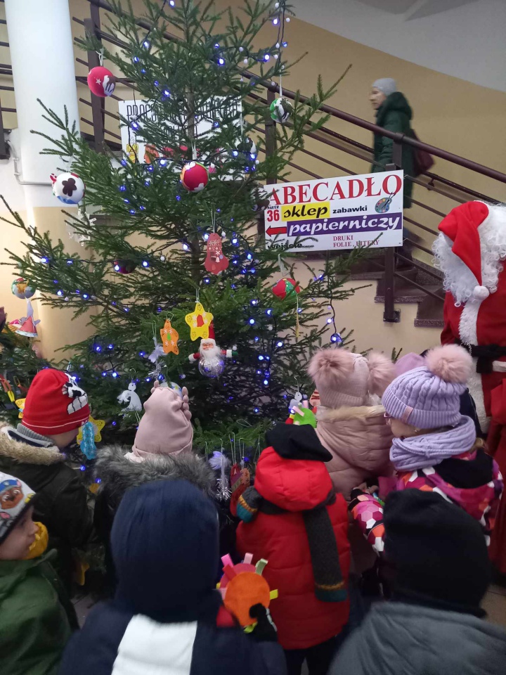 Choinka na ludowo z Krainą Misiów [05.12.2023] - zdjęcie #57 - eOstroleka.pl