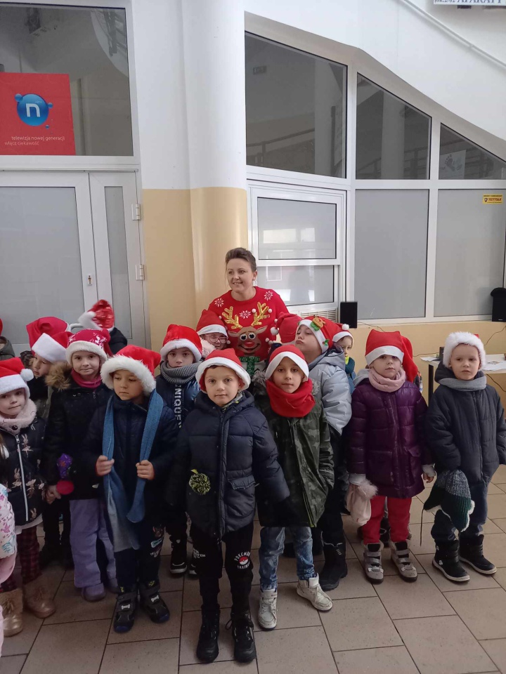 Choinka na ludowo z Krainą Misiów [05.12.2023] - zdjęcie #43 - eOstroleka.pl