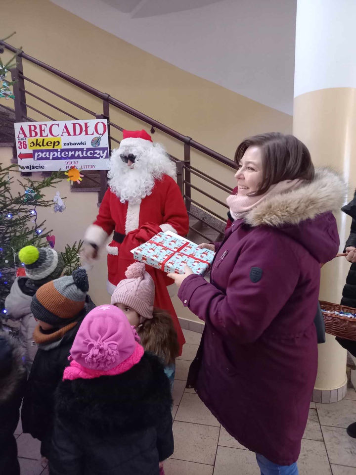 Choinka na ludowo z Krainą Misiów [05.12.2023] - zdjęcie #41 - eOstroleka.pl