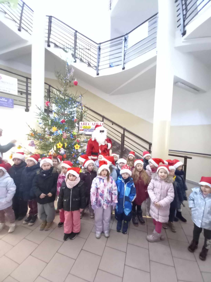 Choinka na ludowo z Krainą Misiów [05.12.2023] - zdjęcie #38 - eOstroleka.pl