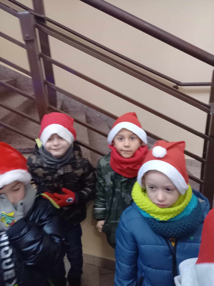 Choinka na ludowo z Krainą Misiów [05.12.2023] - zdjęcie #35 - eOstroleka.pl