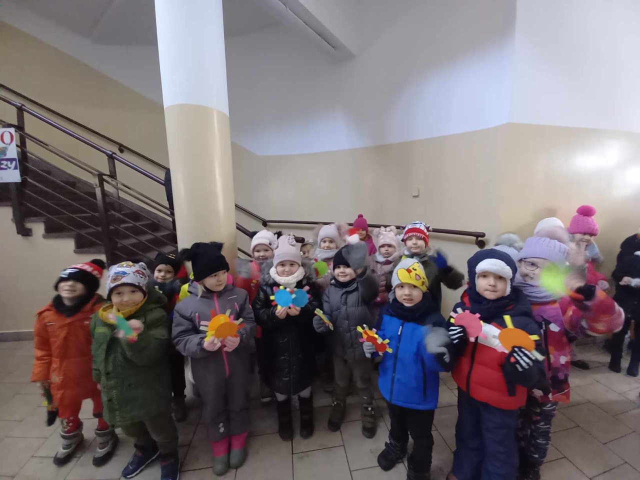 Choinka na ludowo z Krainą Misiów [05.12.2023] - zdjęcie #30 - eOstroleka.pl