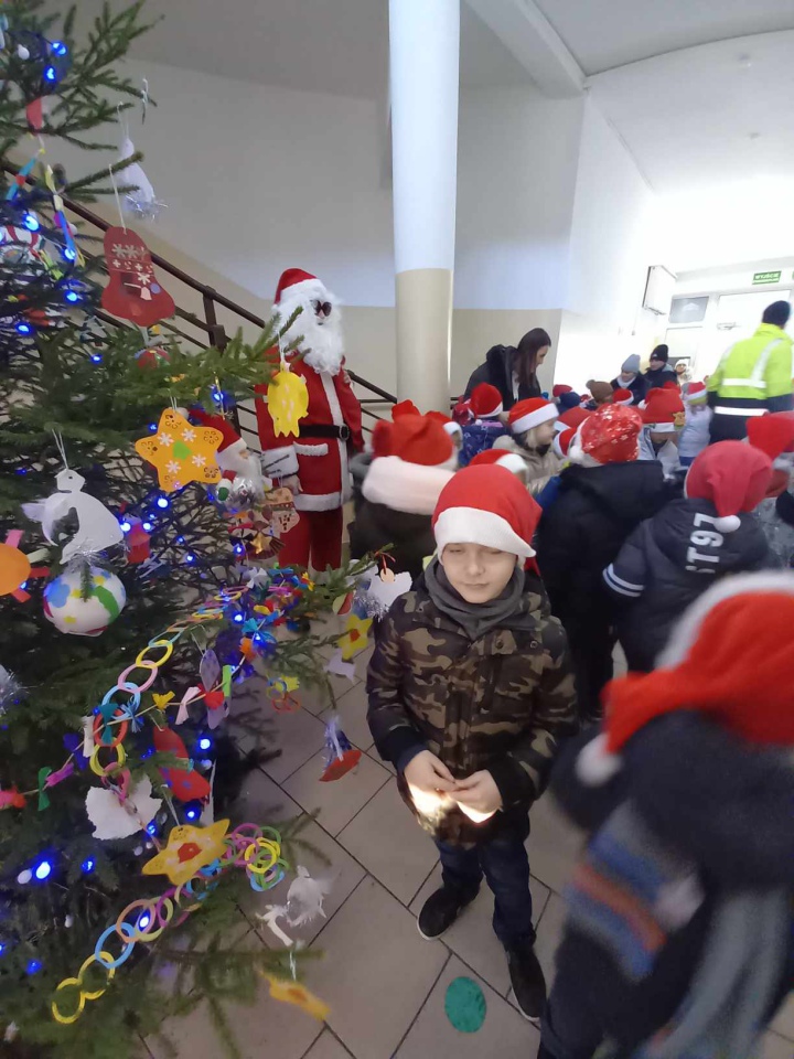 Choinka na ludowo z Krainą Misiów [05.12.2023] - zdjęcie #20 - eOstroleka.pl