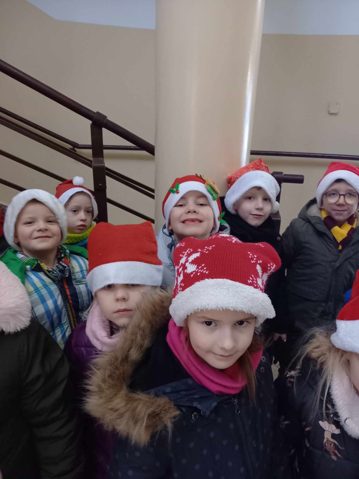 Choinka na ludowo z Krainą Misiów [05.12.2023] - zdjęcie #9 - eOstroleka.pl