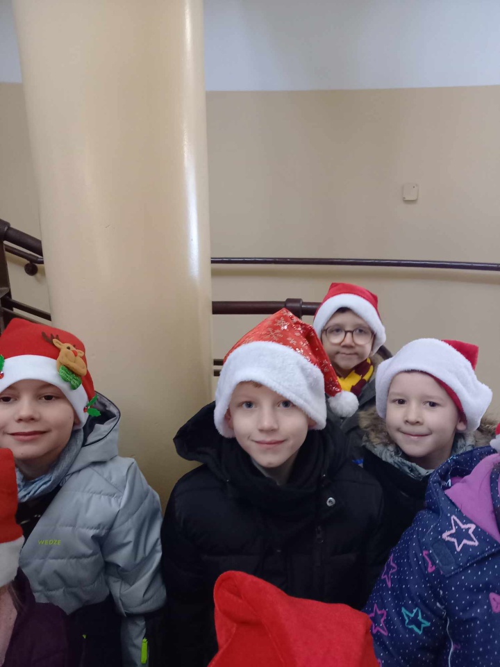 Choinka na ludowo z Krainą Misiów [05.12.2023] - zdjęcie #2 - eOstroleka.pl