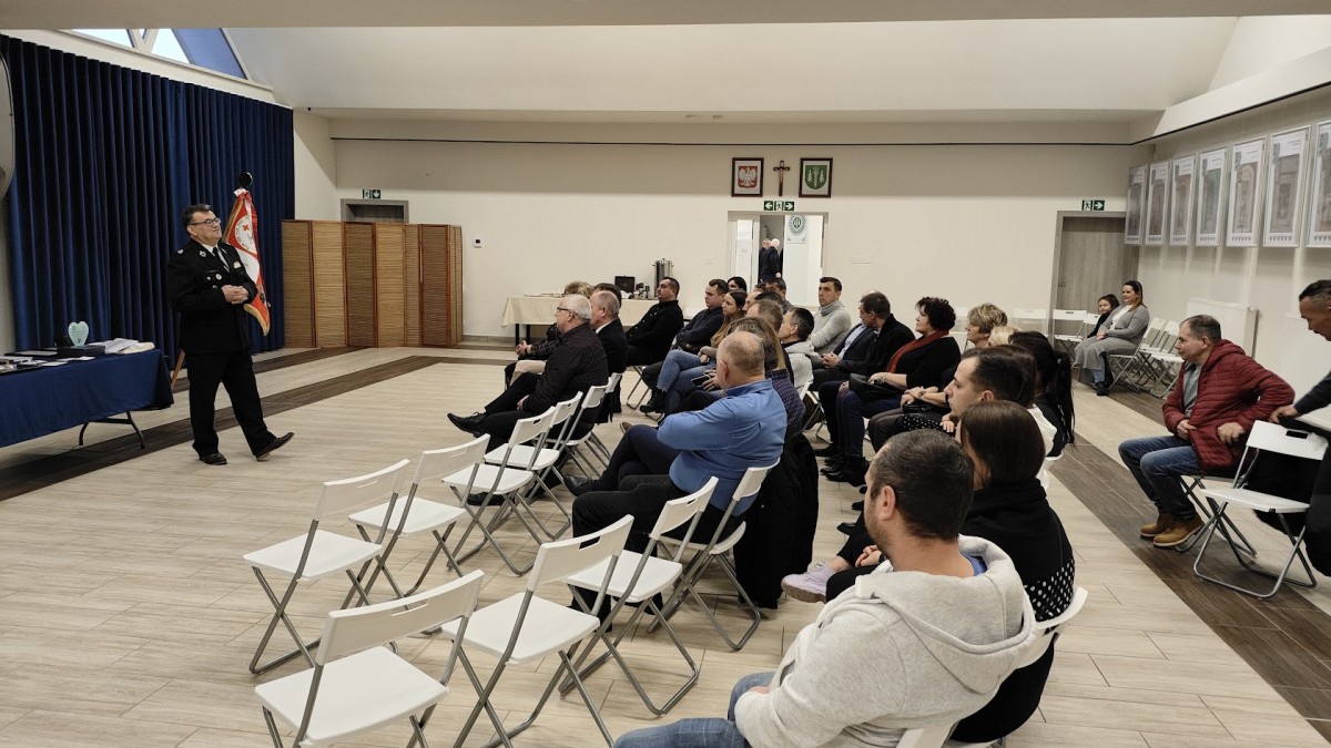 Mikołajkowe spotkanie Klubu HDK w Łysych - zdjęcie #13 - eOstroleka.pl