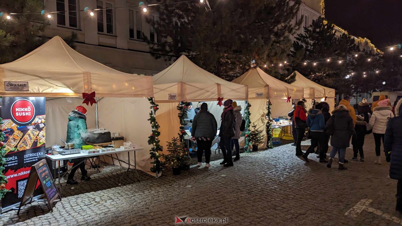 Kurpiowski Jarmark Bożonarodzeniowy w Ostrołęce [6.12.2023] - zdjęcie #27 - eOstroleka.pl