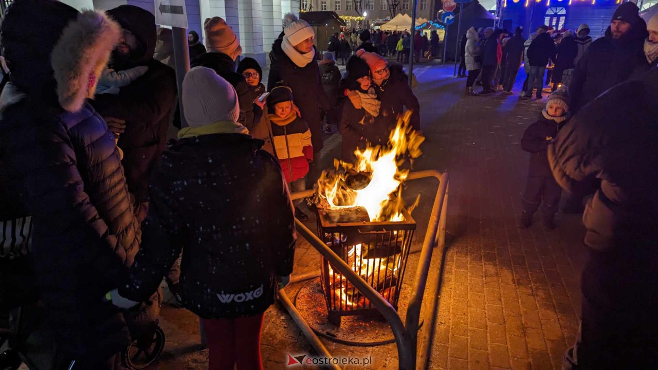 Kurpiowski Jarmark Bożonarodzeniowy w Ostrołęce [6.12.2023] - zdjęcie #26 - eOstroleka.pl