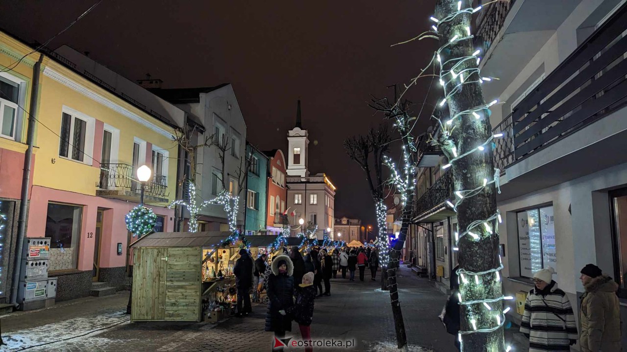 Kurpiowski Jarmark Bożonarodzeniowy w Ostrołęce [6.12.2023] - zdjęcie #21 - eOstroleka.pl
