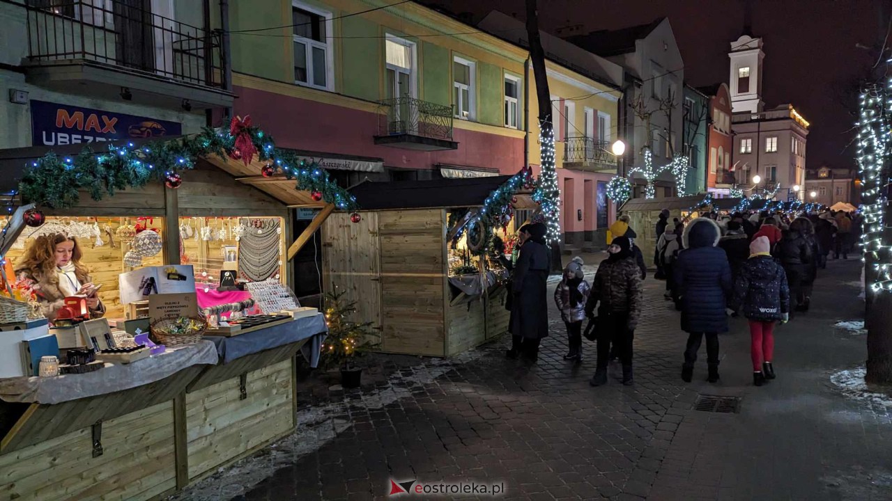 Kurpiowski Jarmark Bożonarodzeniowy w Ostrołęce [6.12.2023] - zdjęcie #18 - eOstroleka.pl