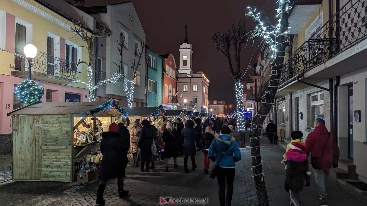 Kurpiowski Jarmark Bożonarodzeniowy w Ostrołęce [6.12.2023] - zdjęcie #12 - eOstroleka.pl