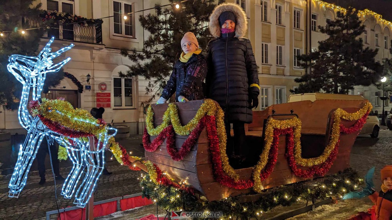 Kurpiowski Jarmark Bożonarodzeniowy w Ostrołęce [6.12.2023] - zdjęcie #4 - eOstroleka.pl