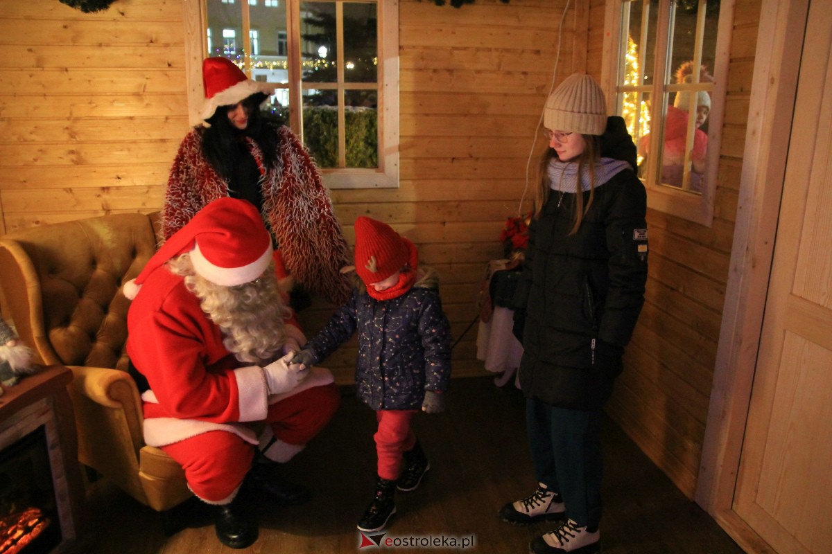 Święty Mikołaj przyjechał do Ostrołęki! [06.12.2023] - zdjęcie #68 - eOstroleka.pl