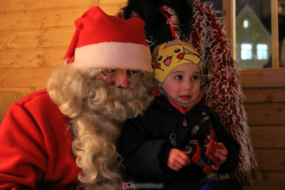 Święty Mikołaj przyjechał do Ostrołęki! [06.12.2023] - zdjęcie #57 - eOstroleka.pl