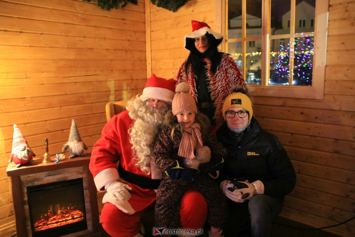 Święty Mikołaj przyjechał do Ostrołęki! [06.12.2023] - zdjęcie #53 - eOstroleka.pl