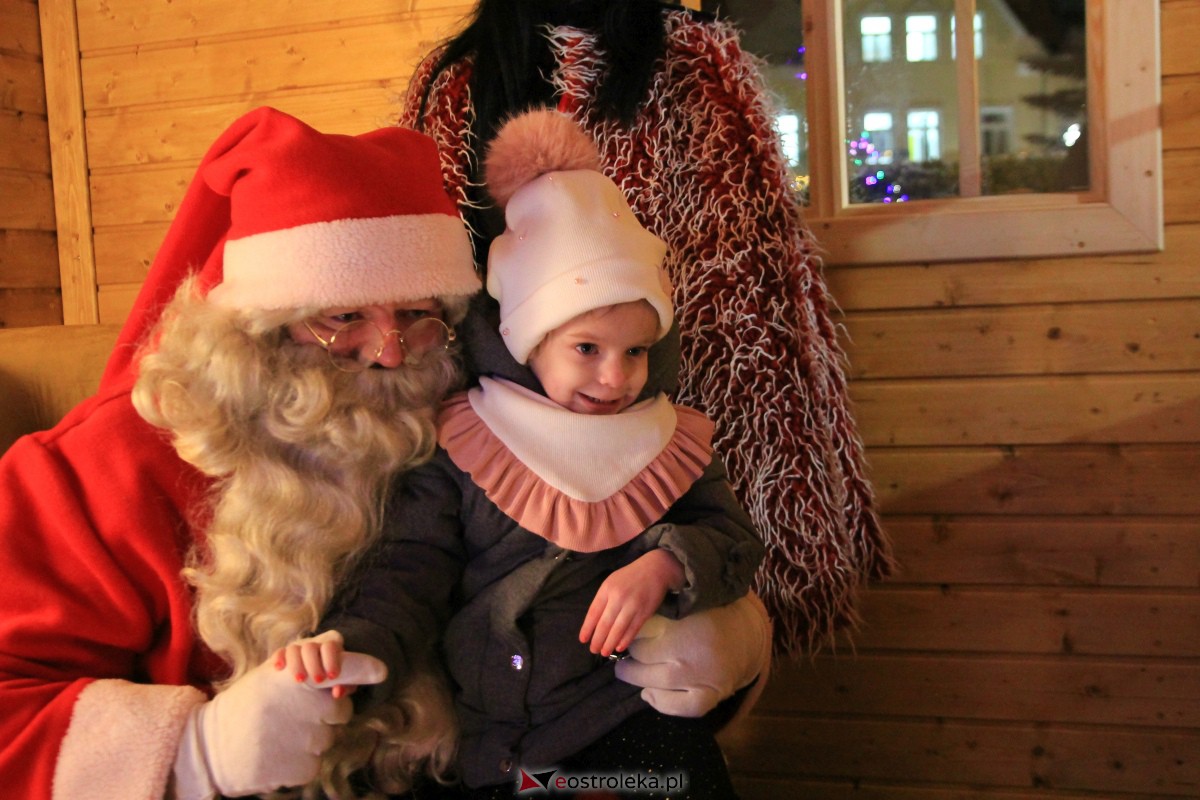 Święty Mikołaj przyjechał do Ostrołęki! [06.12.2023] - zdjęcie #40 - eOstroleka.pl