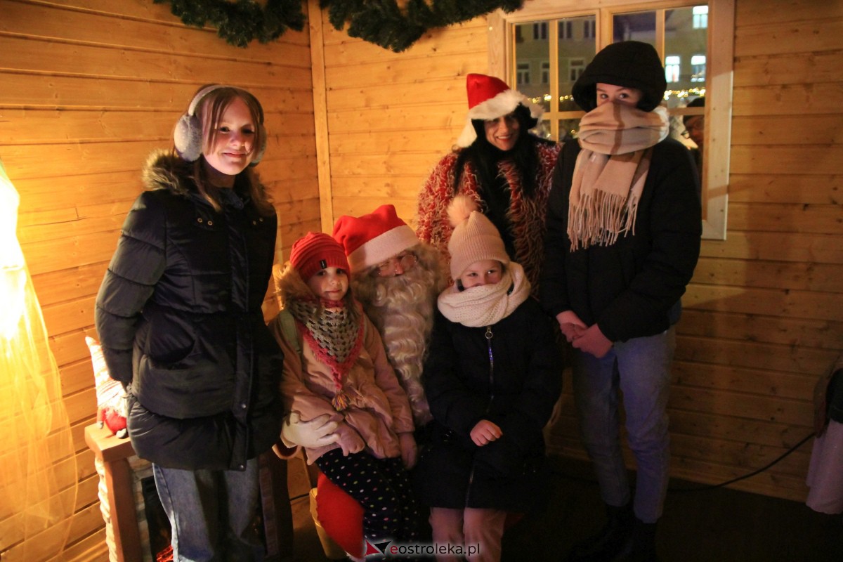 Święty Mikołaj przyjechał do Ostrołęki! [06.12.2023] - zdjęcie #38 - eOstroleka.pl