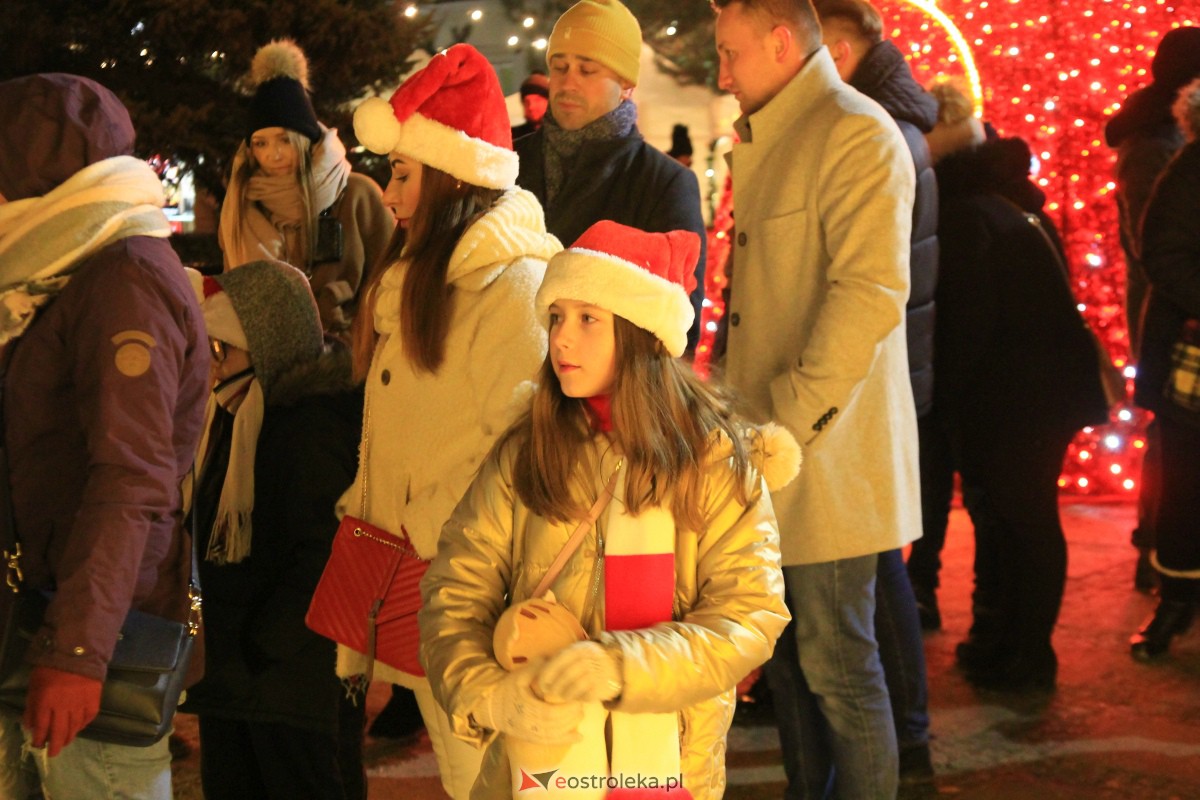 Święty Mikołaj przyjechał do Ostrołęki! [06.12.2023] - zdjęcie #32 - eOstroleka.pl