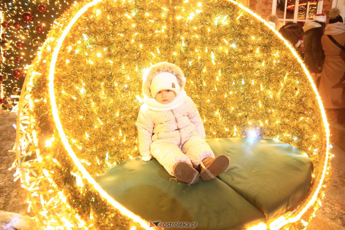 Święty Mikołaj przyjechał do Ostrołęki! [06.12.2023] - zdjęcie #22 - eOstroleka.pl