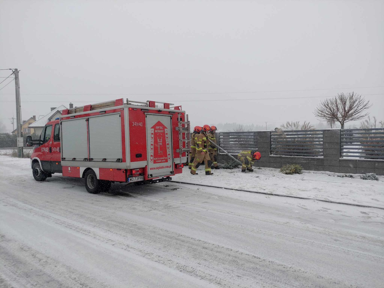 Wypadek w Rzekuniu [07.12.2023] - zdjęcie #4 - eOstroleka.pl