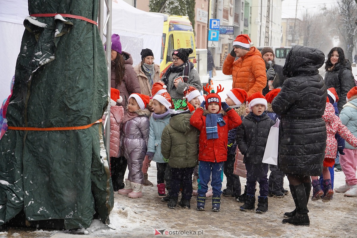 I Kurpiowski Jarmark Bożonarodzeniowy w Ostrołęce - występy przedszkolaków [07.12.2023] - zdjęcie #118 - eOstroleka.pl