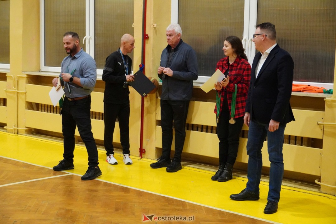 Koszykarski klimat w SP 1 [07.12.2023] - zdjęcie #46 - eOstroleka.pl