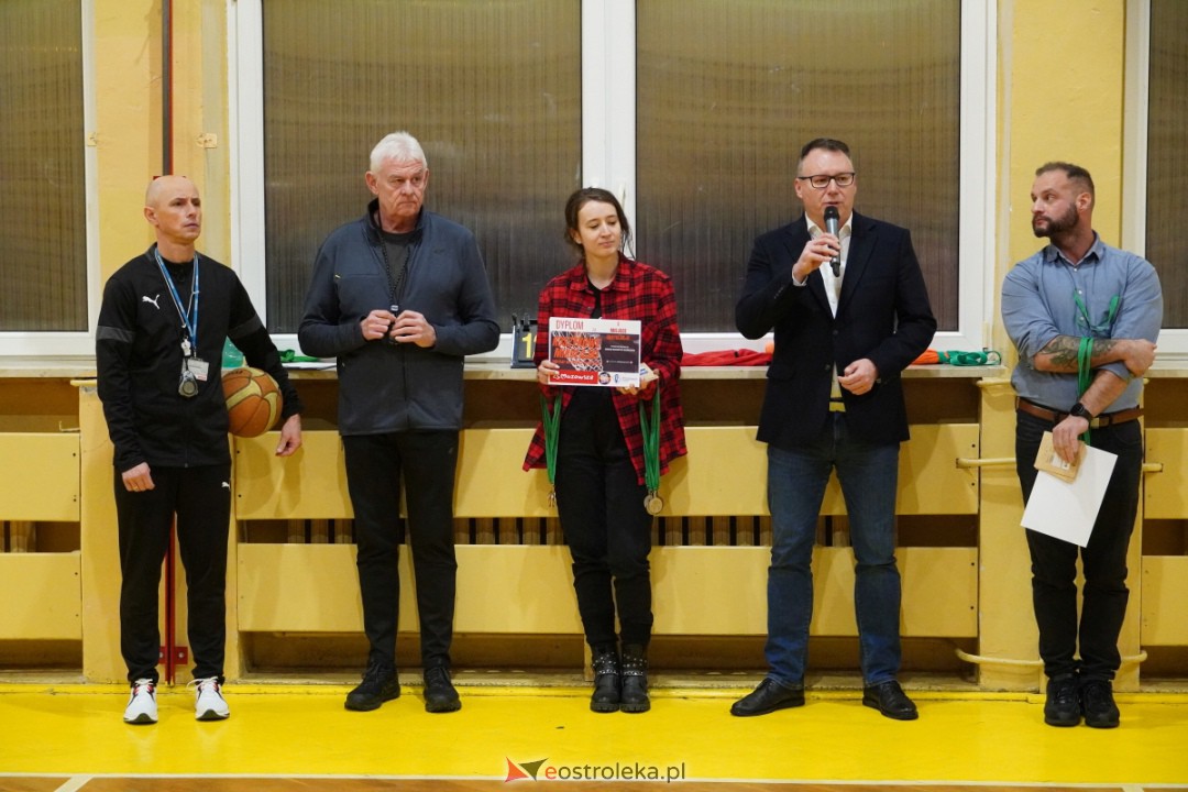 Koszykarski klimat w SP 1 [07.12.2023] - zdjęcie #39 - eOstroleka.pl
