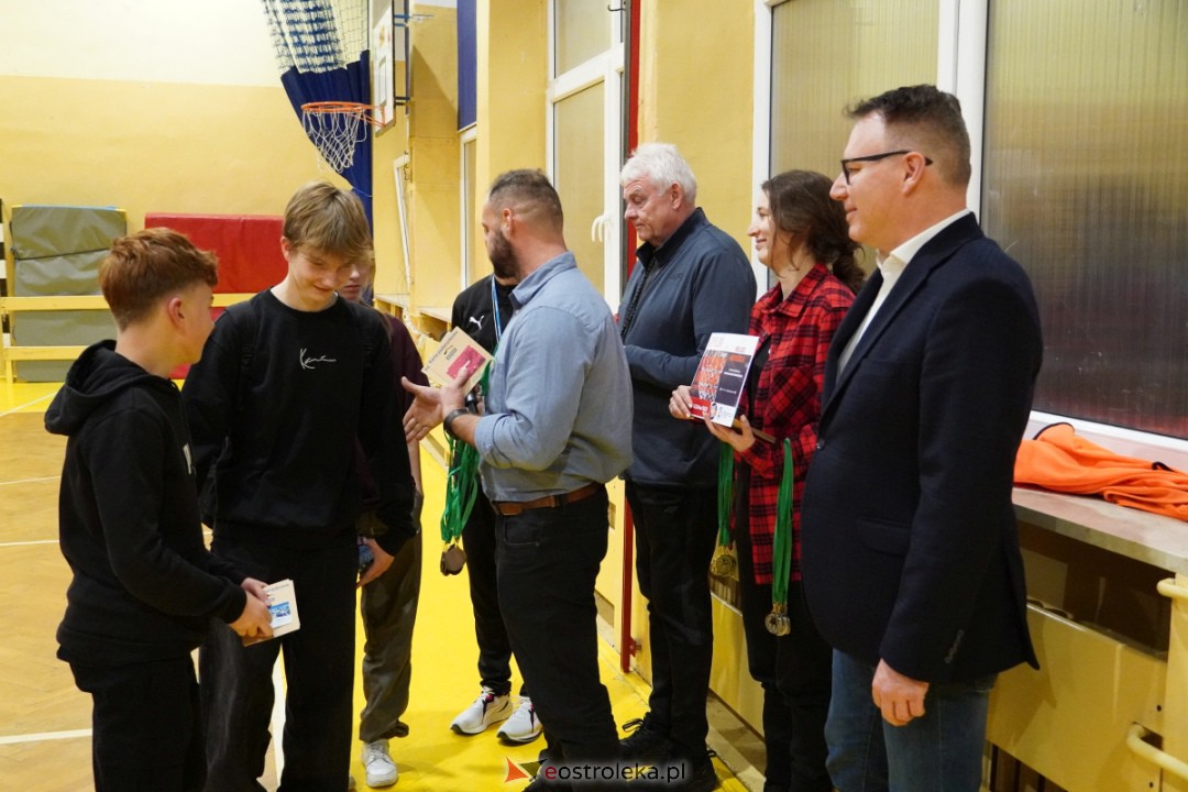 Koszykarski klimat w SP 1 [07.12.2023] - zdjęcie #36 - eOstroleka.pl