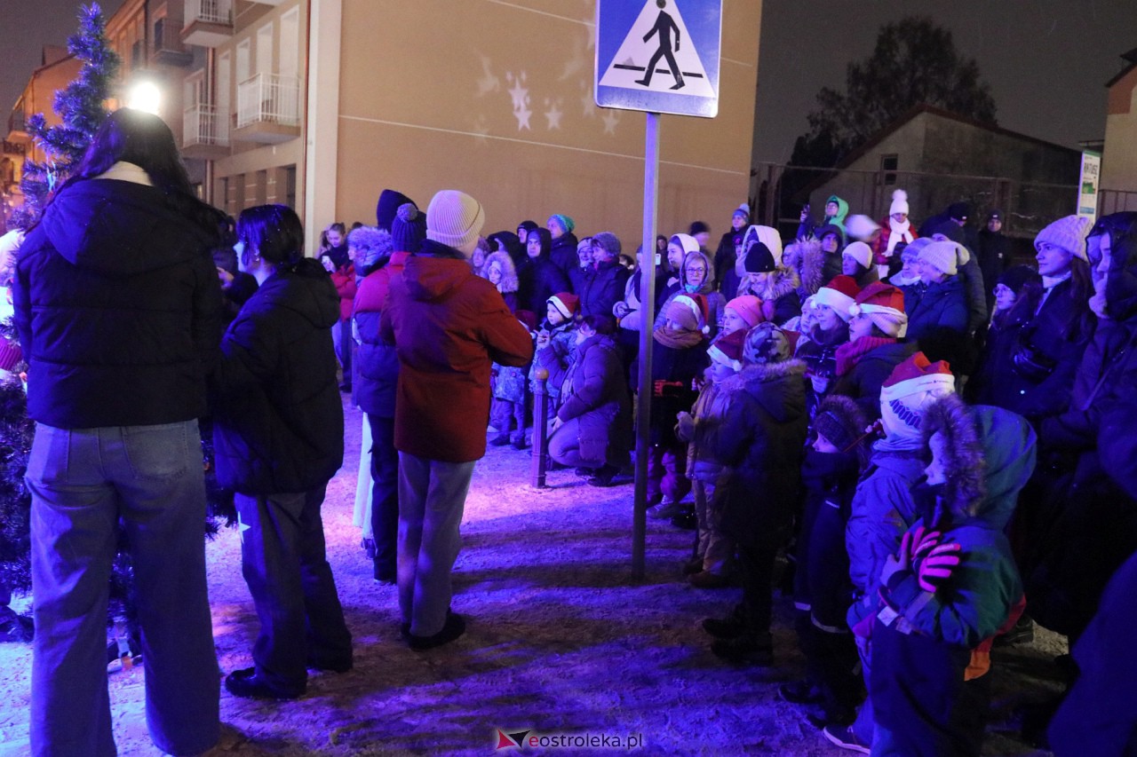 Kurpiowski Jarmark Bożonarodzeniowy - dzień drugi [7.12.2023] - zdjęcie #22 - eOstroleka.pl