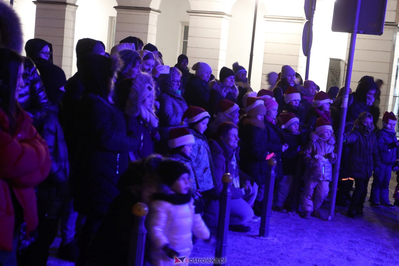 Kurpiowski Jarmark Bożonarodzeniowy - dzień drugi [7.12.2023] - zdjęcie #19 - eOstroleka.pl