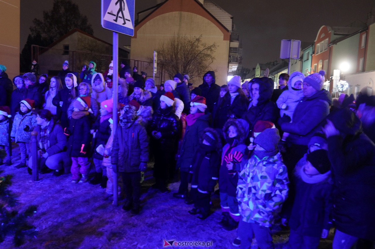 Kurpiowski Jarmark Bożonarodzeniowy - dzień drugi [7.12.2023] - zdjęcie #11 - eOstroleka.pl