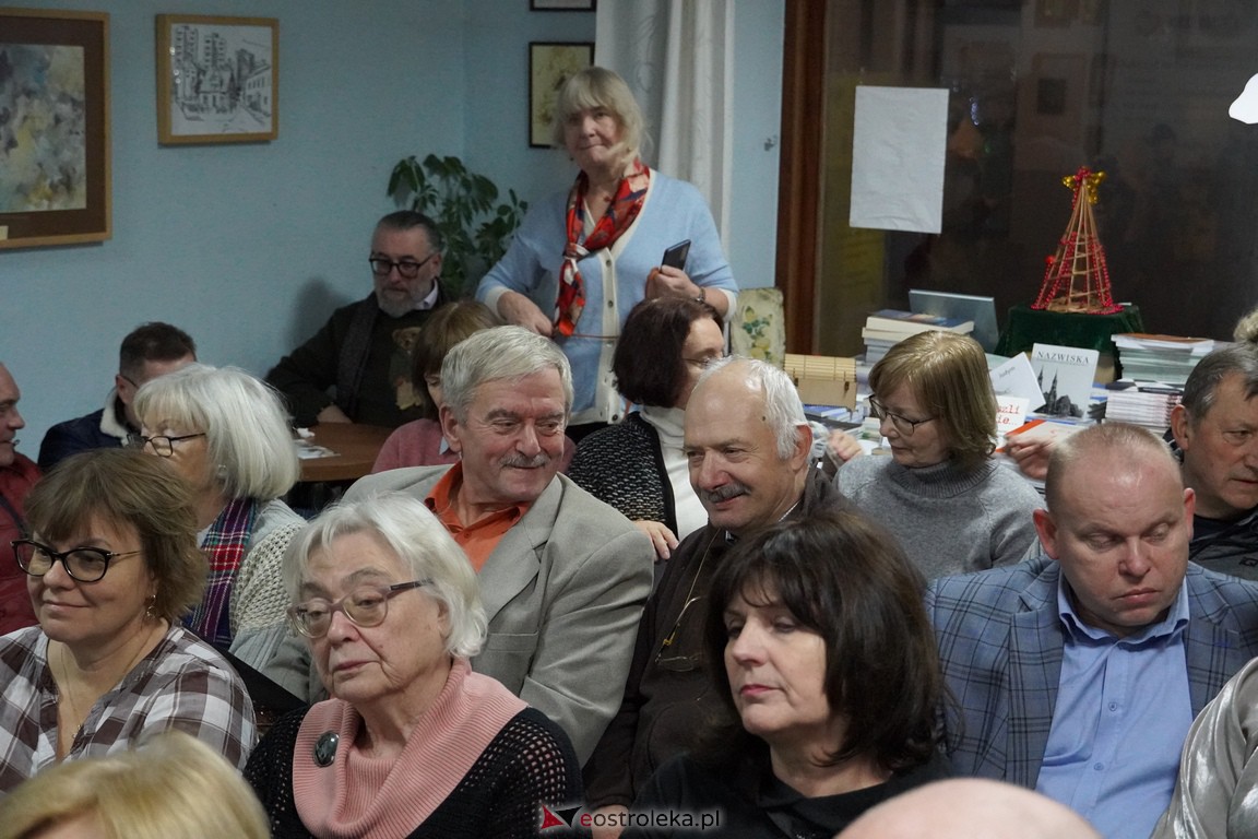 „Kurpie muśnięte czarami” - Spotkanie autorskie z Markiem Sygułą [8.12.2023] - zdjęcie #9 - eOstroleka.pl