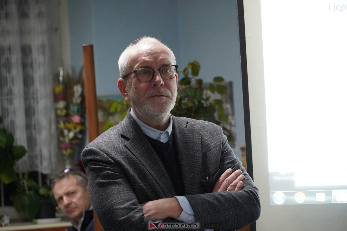 „Kurpie muśnięte czarami” - Spotkanie autorskie z Markiem Sygułą [8.12.2023] - zdjęcie #1 - eOstroleka.pl