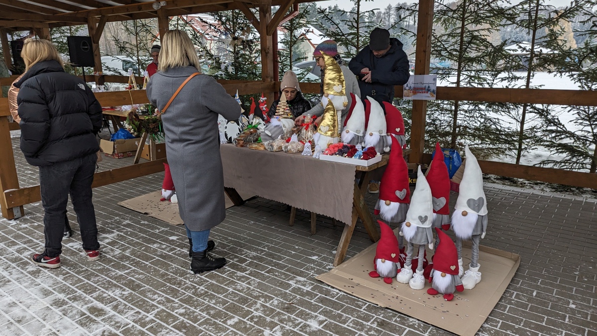 Jarmark Bożonarodzeniowy w Czerwinie [10.12.2023] - zdjęcie #19 - eOstroleka.pl