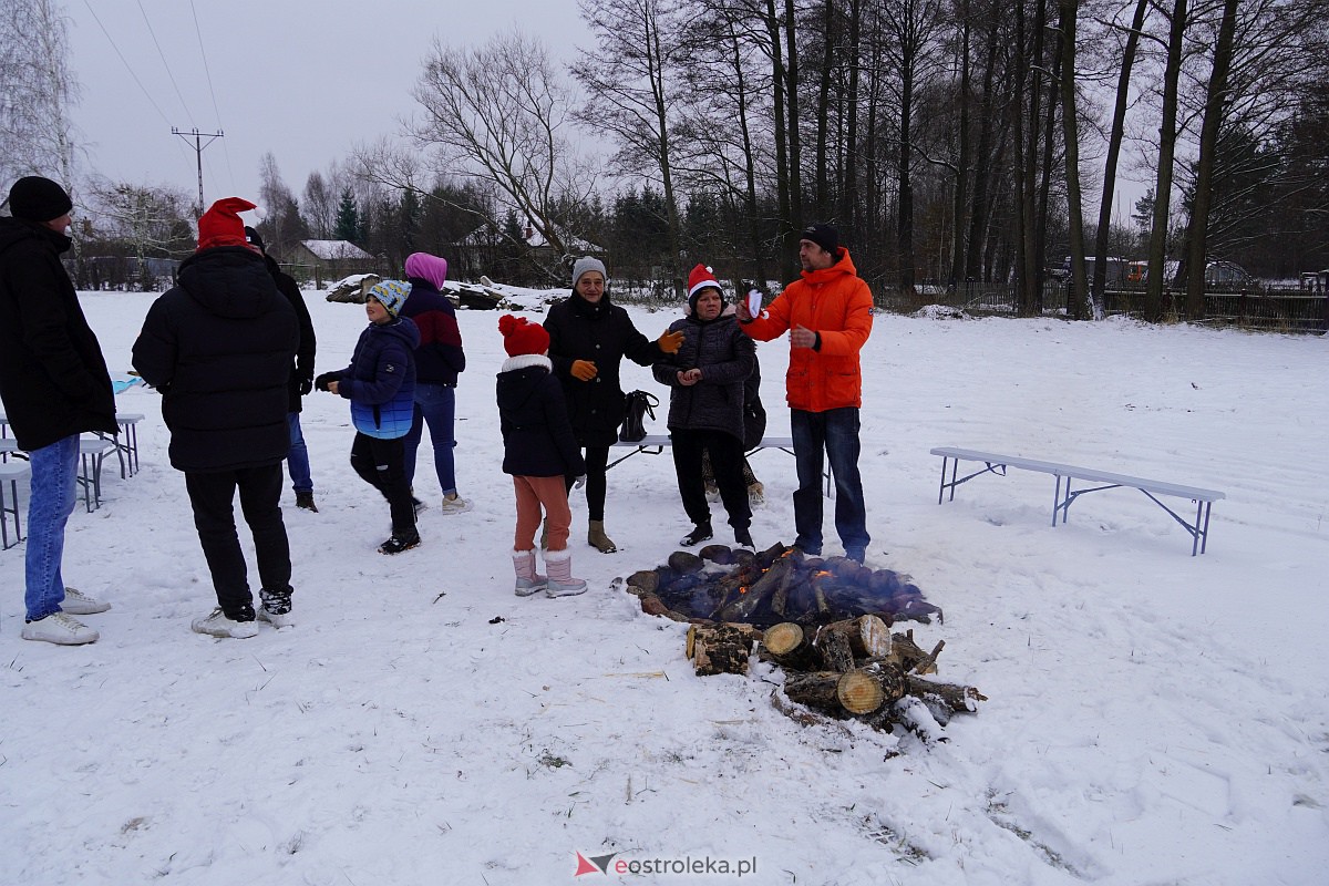 Wigilia na Osiedlu Łazek [10.12.2023] - zdjęcie #157 - eOstroleka.pl