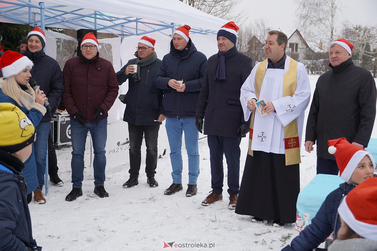 Wigilia na Osiedlu Łazek [10.12.2023] - zdjęcie #116 - eOstroleka.pl