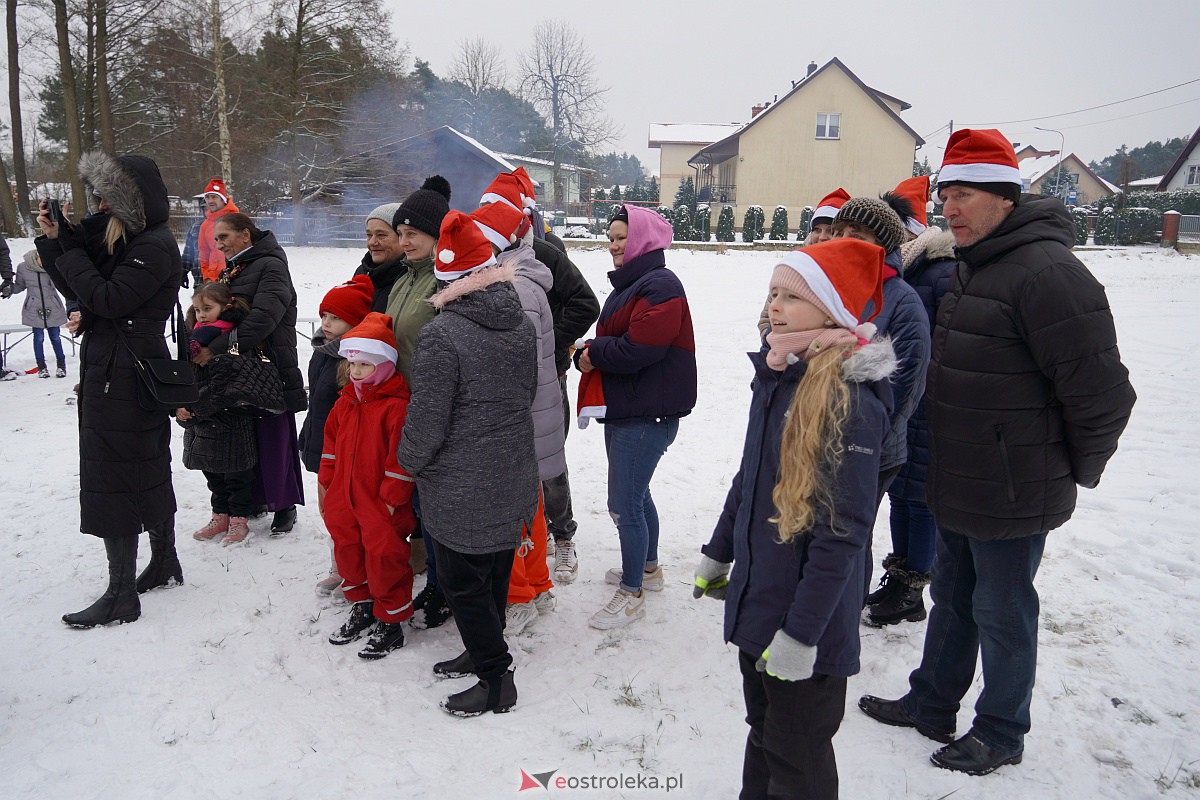 Wigilia na Osiedlu Łazek [10.12.2023] - zdjęcie #112 - eOstroleka.pl