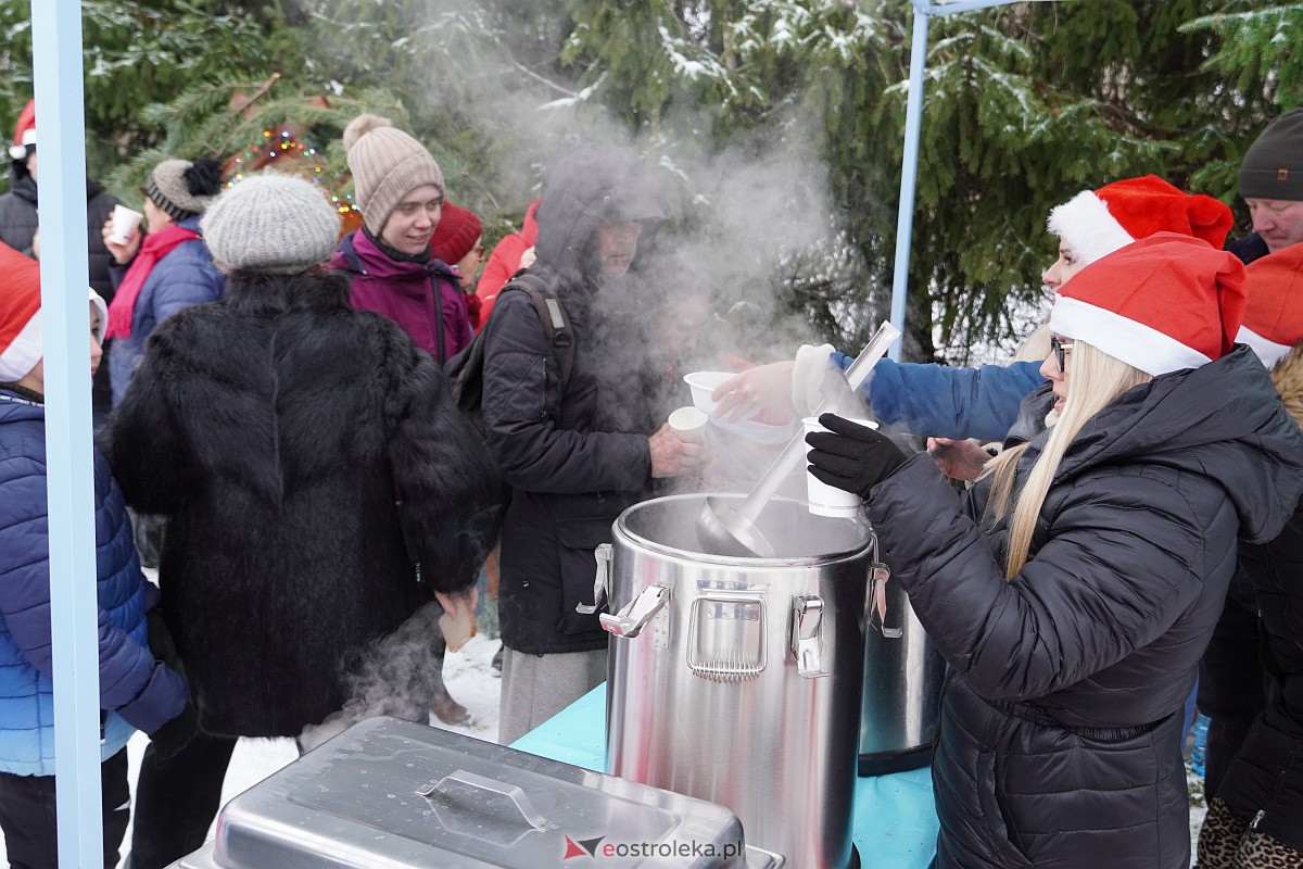 Wigilia na Osiedlu Łazek [10.12.2023] - zdjęcie #78 - eOstroleka.pl