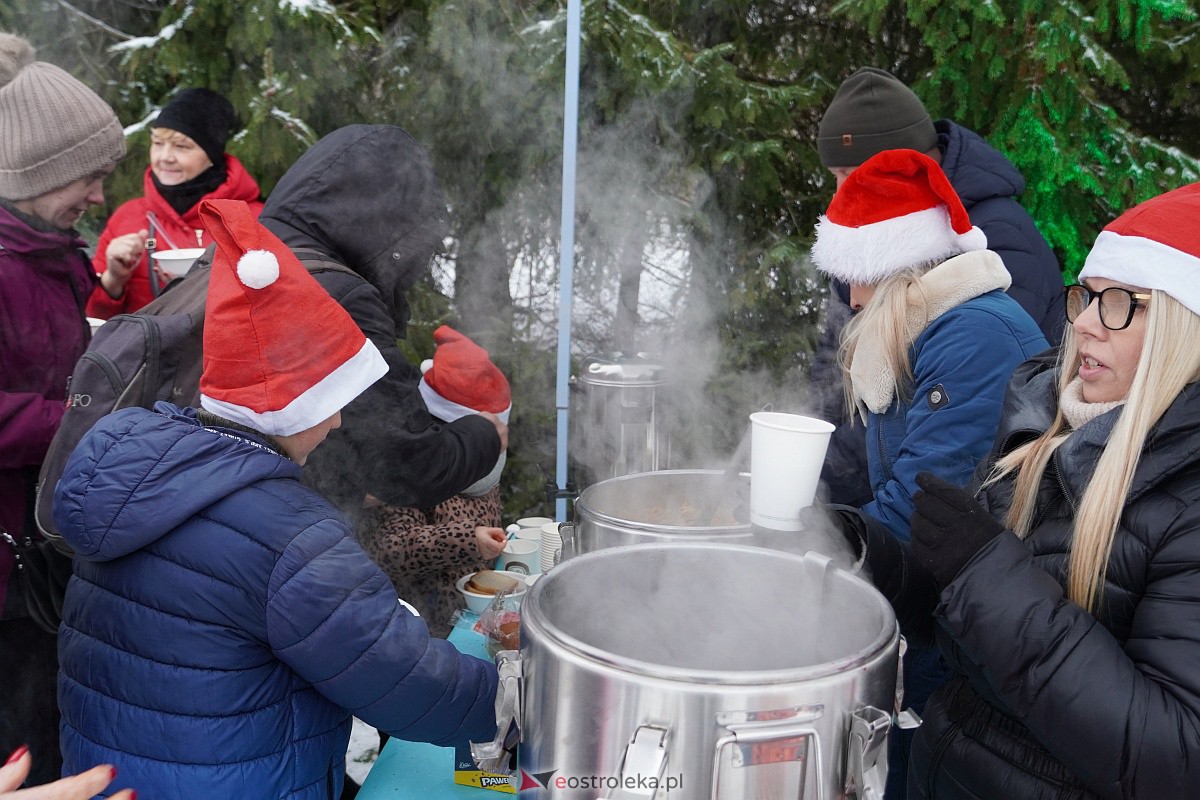 Wigilia na Osiedlu Łazek [10.12.2023] - zdjęcie #76 - eOstroleka.pl