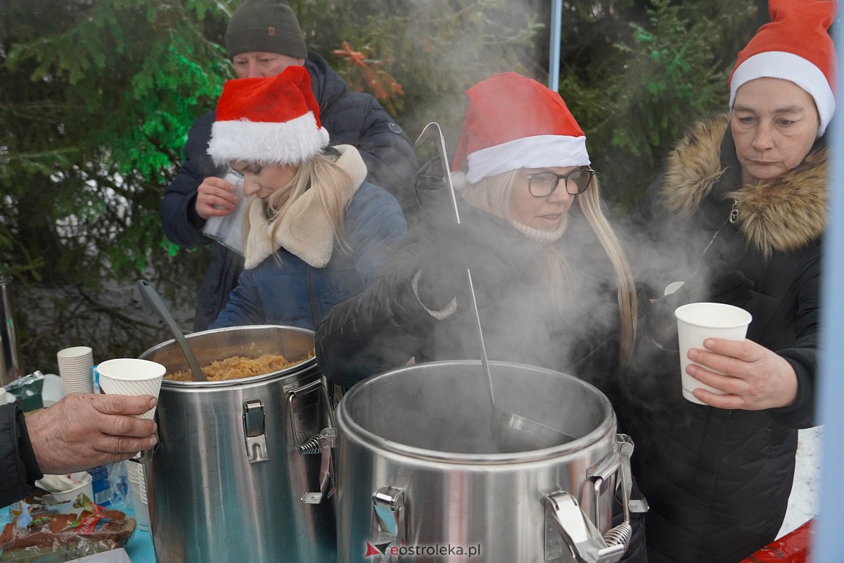 Wigilia na Osiedlu Łazek [10.12.2023] - zdjęcie #72 - eOstroleka.pl