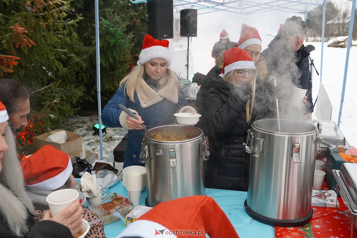Wigilia na Osiedlu Łazek [10.12.2023] - zdjęcie #65 - eOstroleka.pl
