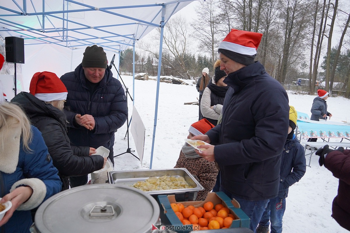 Wigilia na Osiedlu Łazek [10.12.2023] - zdjęcie #58 - eOstroleka.pl
