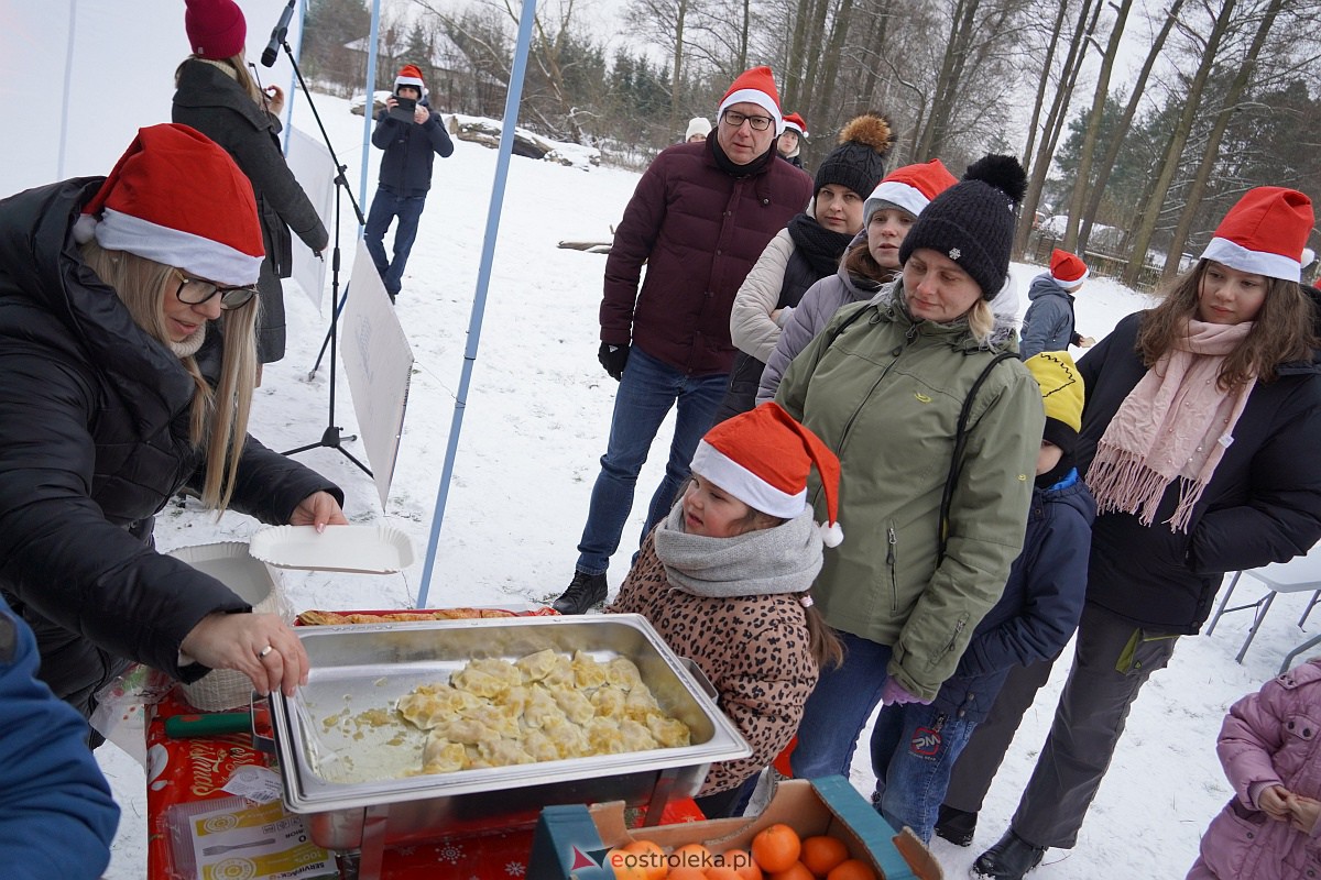 Wigilia na Osiedlu Łazek [10.12.2023] - zdjęcie #51 - eOstroleka.pl