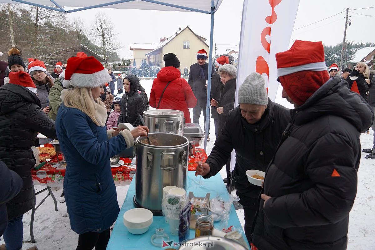 Wigilia na Osiedlu Łazek [10.12.2023] - zdjęcie #48 - eOstroleka.pl