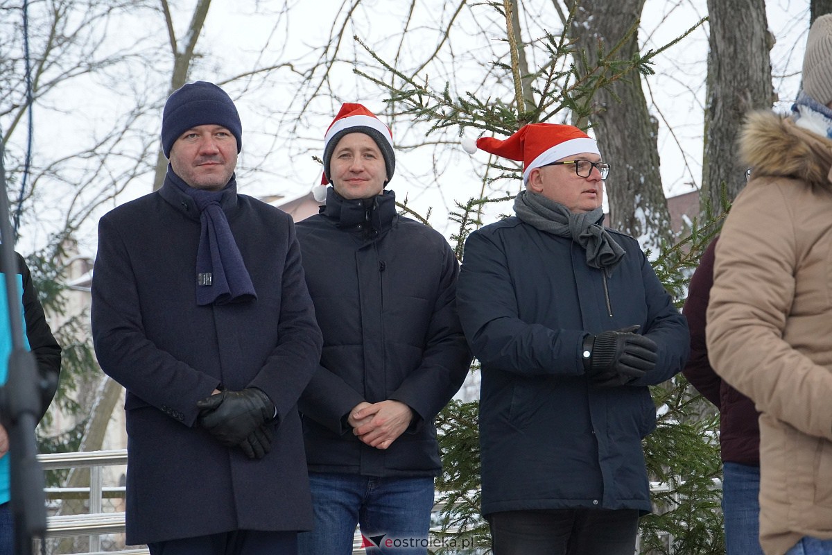 Wigilia na Osiedlu Stacja [10.12.2023] - zdjęcie #94 - eOstroleka.pl