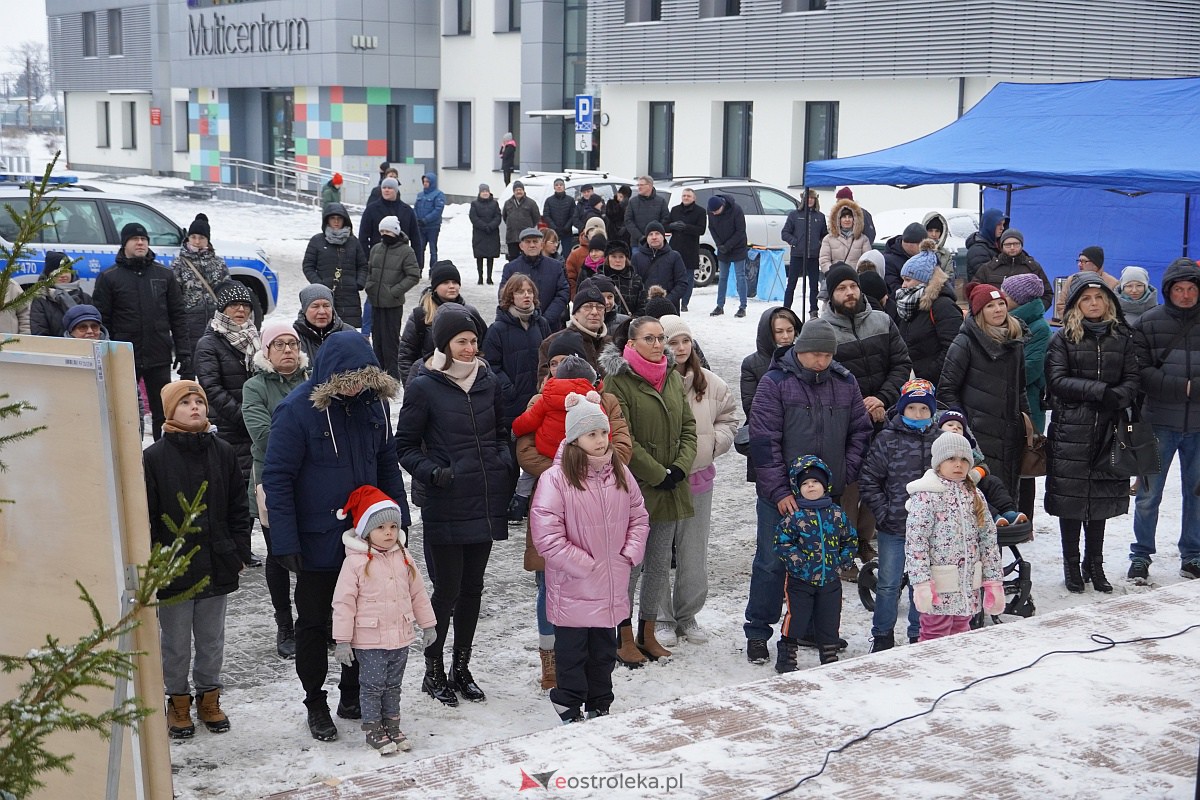 Wigilia na Osiedlu Stacja [10.12.2023] - zdjęcie #82 - eOstroleka.pl