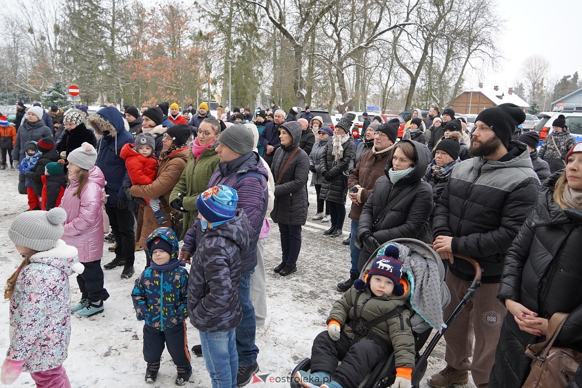 Wigilia na Osiedlu Stacja [10.12.2023] - zdjęcie #74 - eOstroleka.pl