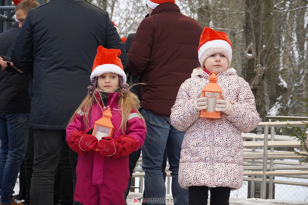 Wigilia na Osiedlu Stacja [10.12.2023] - zdjęcie #55 - eOstroleka.pl